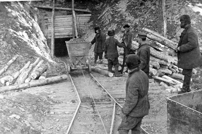 Prisoners mine gold at Kolyma, the most notorious Gulag camp in extreme northeastern Siberia. Courtesy of the Central Russian Film and Photo Archive.